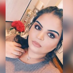 Meet your Posher, Arusa